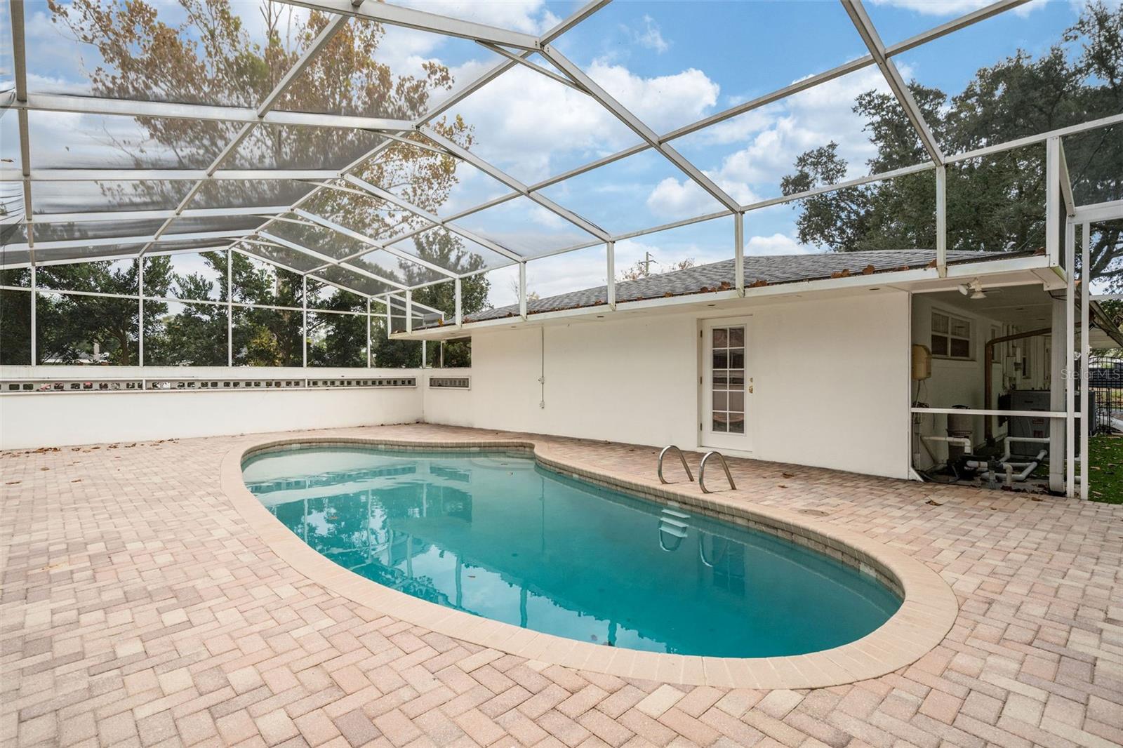 Image 23 of 34 For 2270 Deloraine Trail