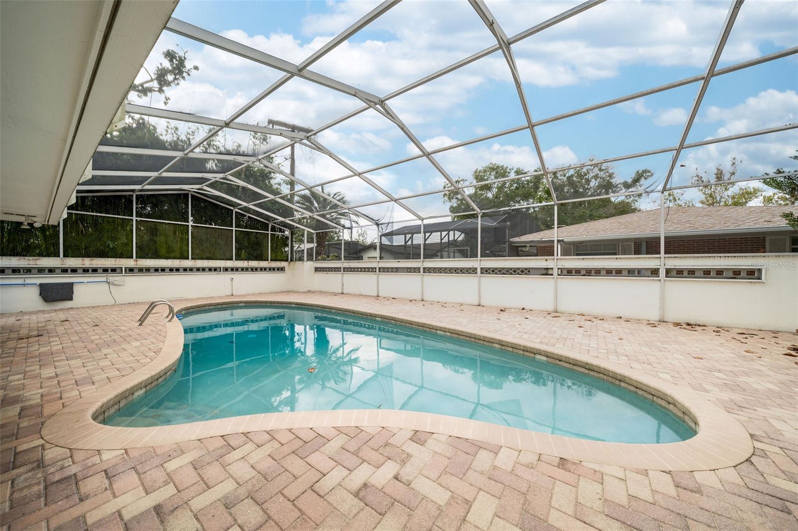 Image 24 of 34 For 2270 Deloraine Trail