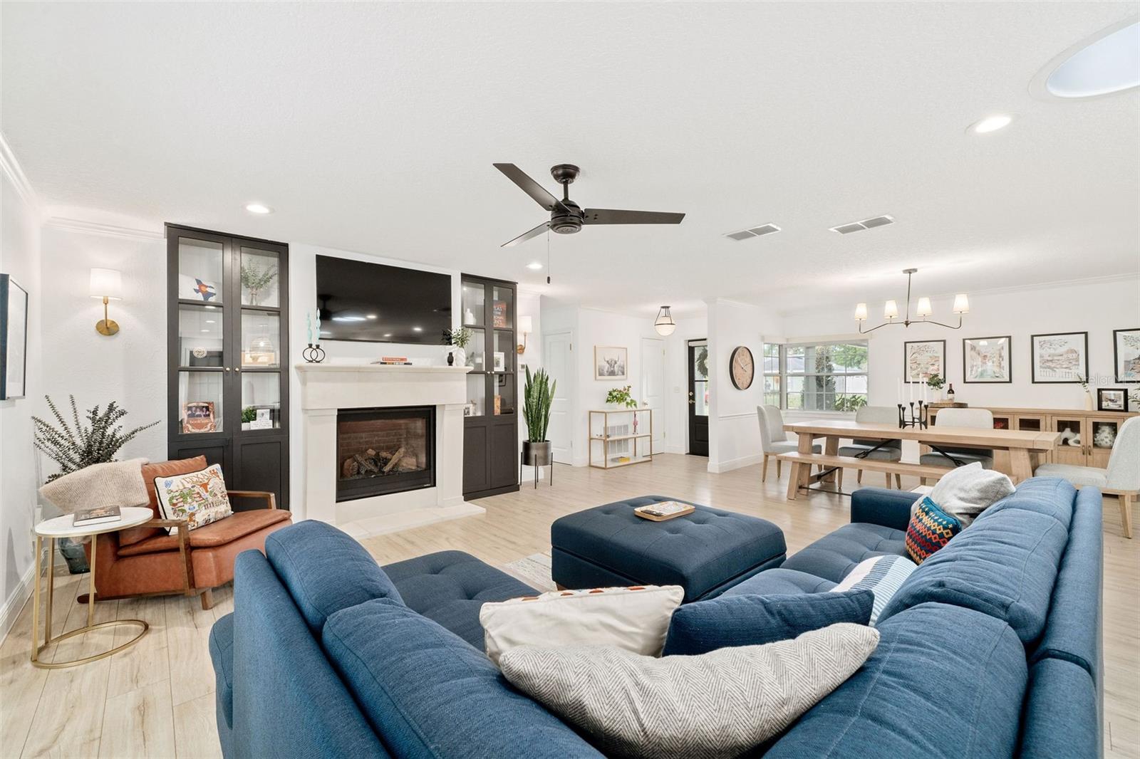 Image 3 of 34 For 2270 Deloraine Trail