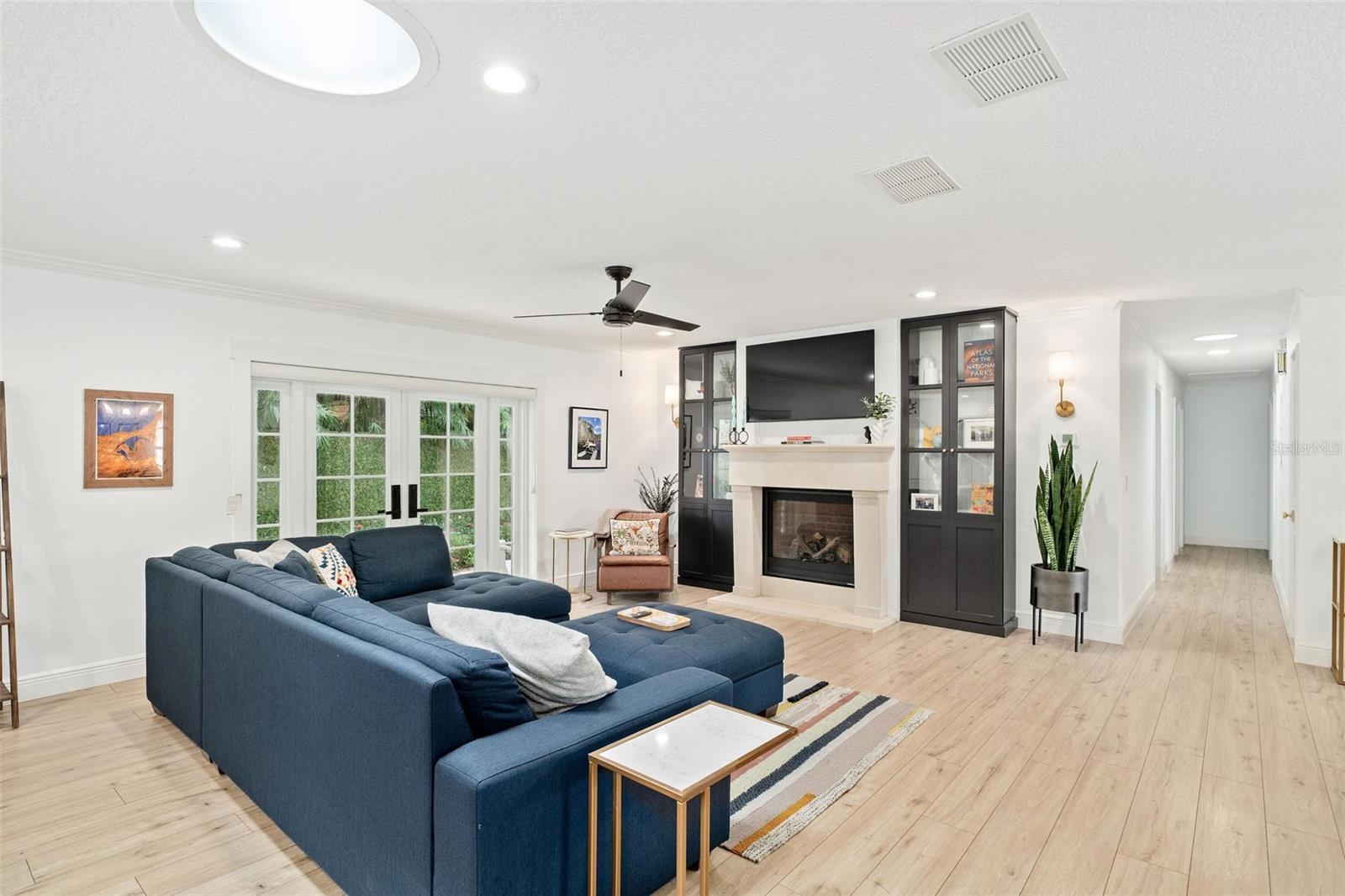 Image 4 of 34 For 2270 Deloraine Trail