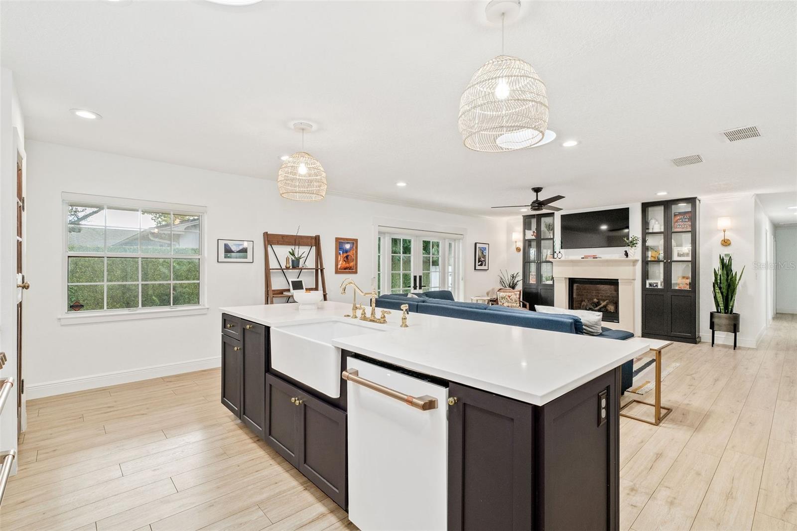 Image 8 of 34 For 2270 Deloraine Trail