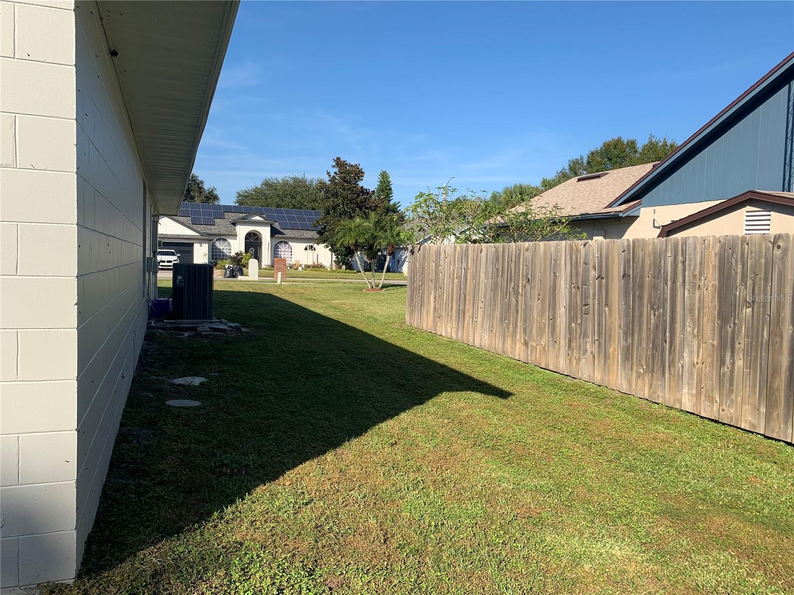 Image 14 of 39 For 1529 Spring Ridge Circle