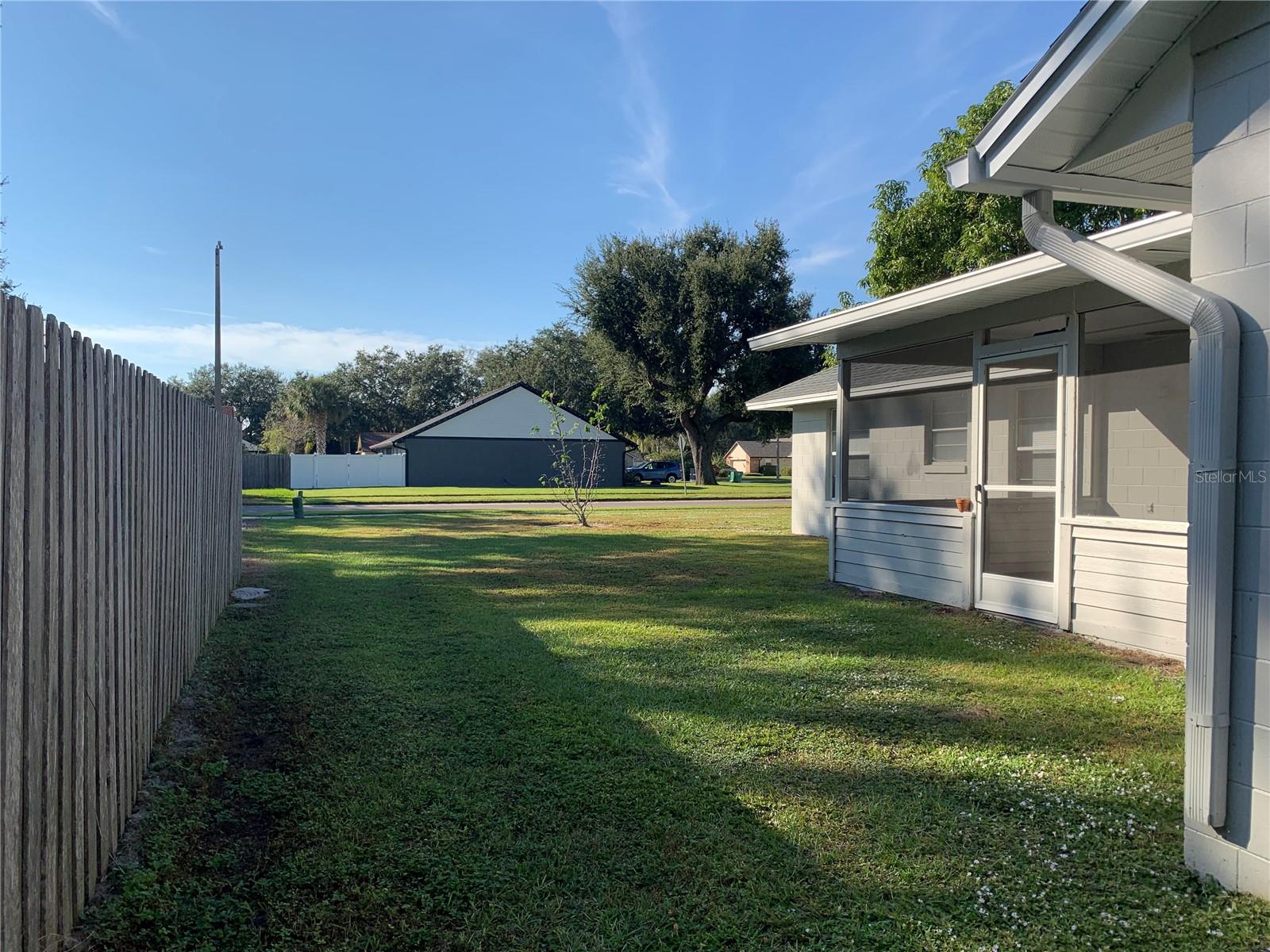 Image 15 of 39 For 1529 Spring Ridge Circle