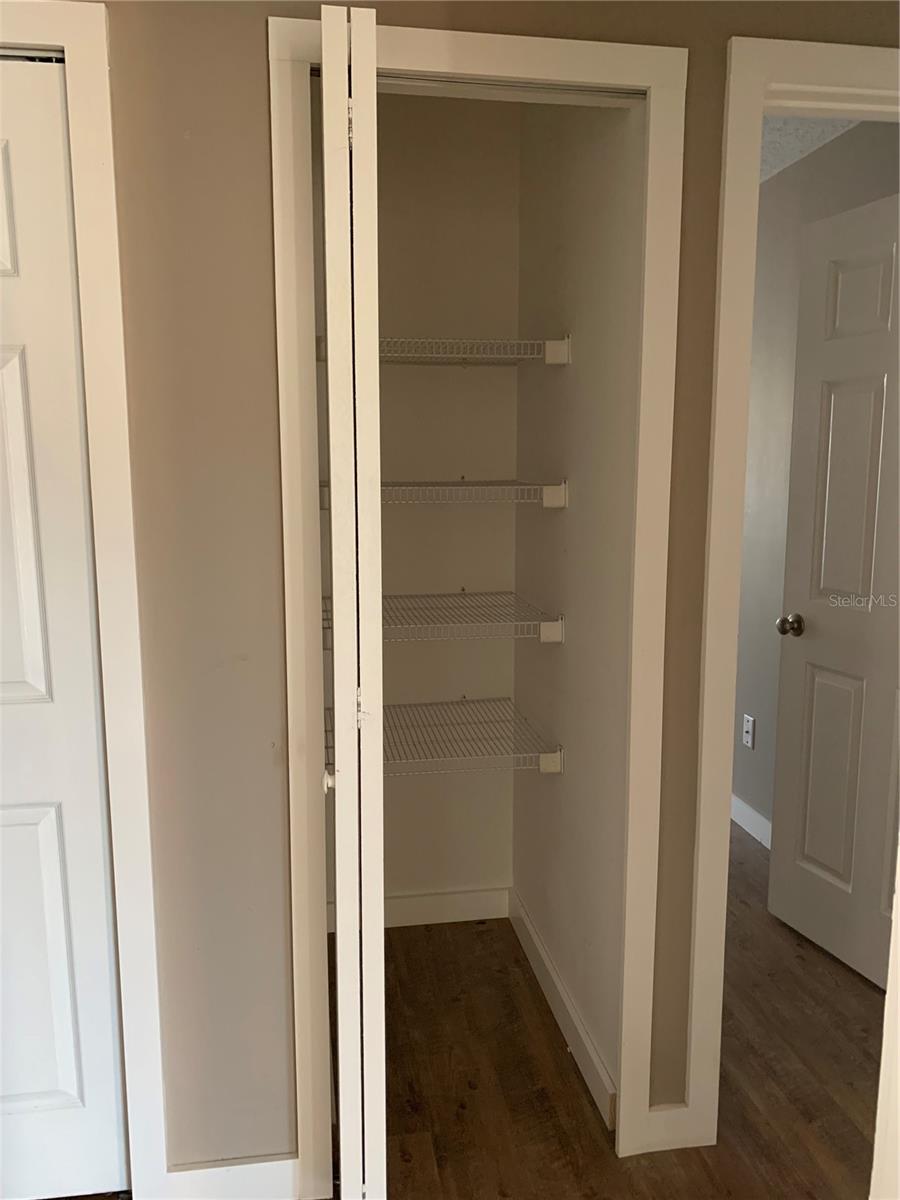 Image 18 of 39 For 1529 Spring Ridge Circle