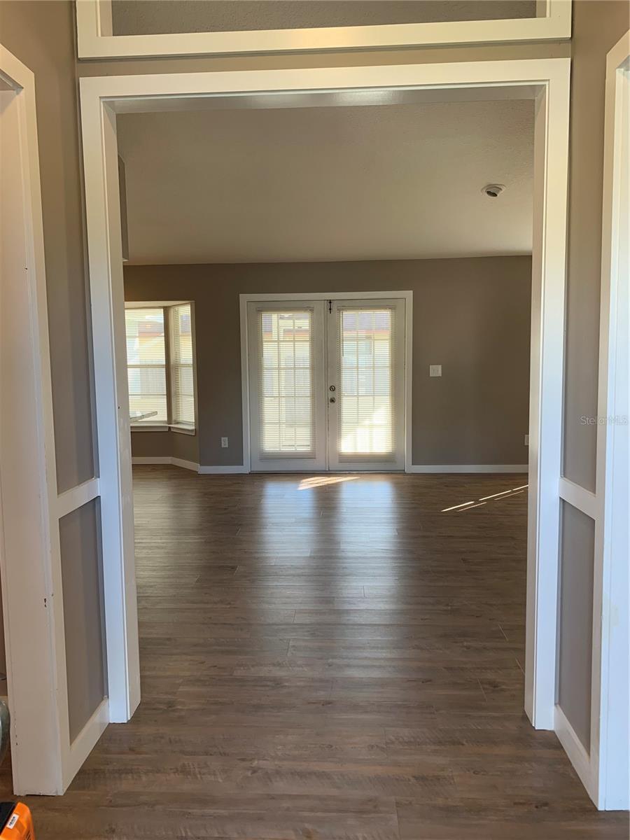 Image 2 of 39 For 1529 Spring Ridge Circle