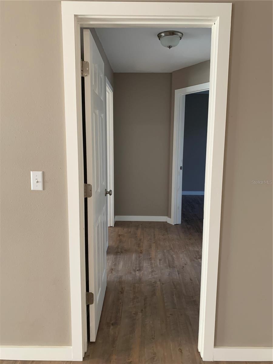 Image 29 of 39 For 1529 Spring Ridge Circle