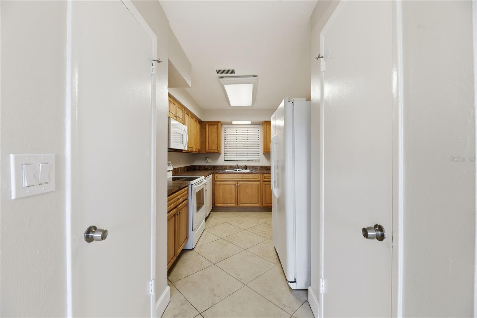 Image 16 of 36 For 2833 35th Street