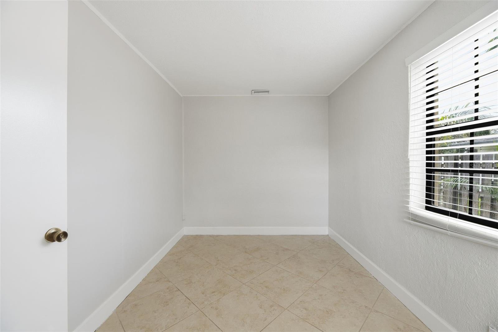 Image 20 of 36 For 2833 35th Street