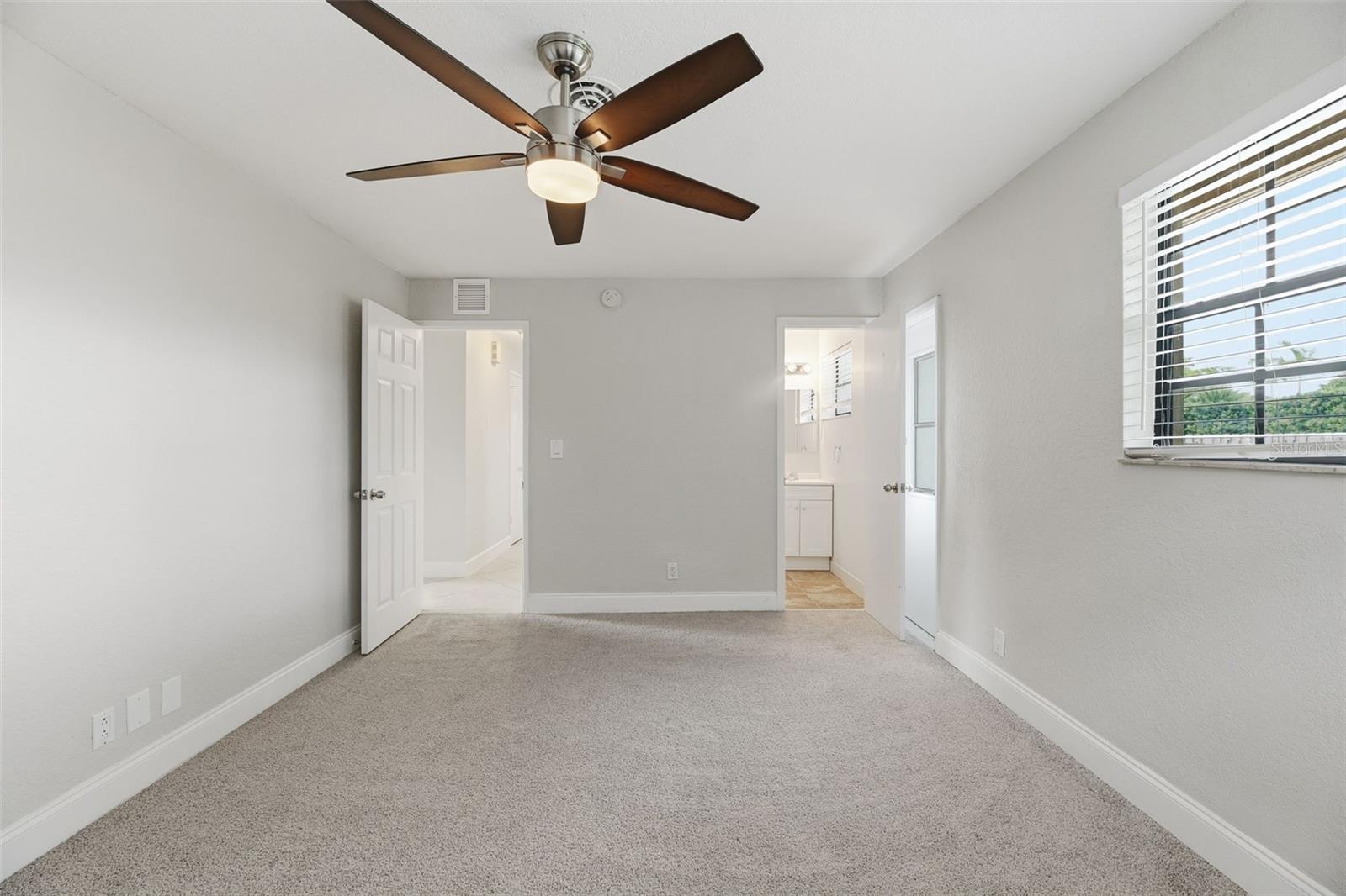 Image 23 of 36 For 2833 35th Street