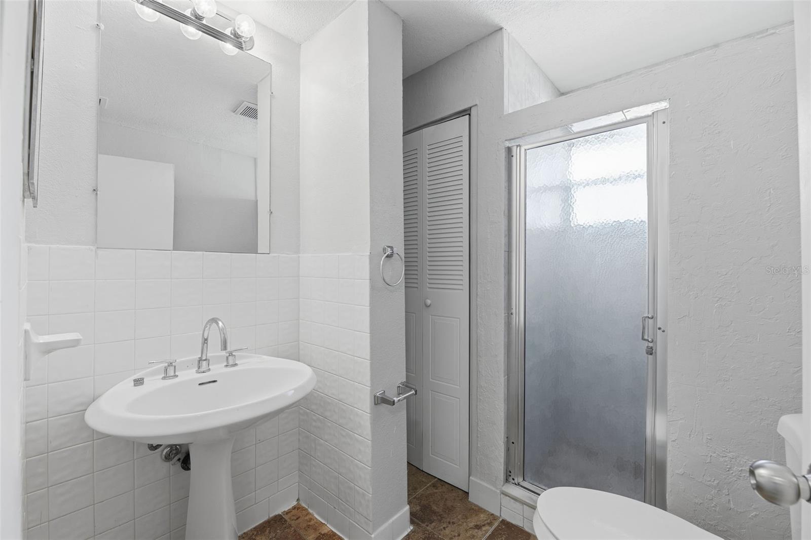 Image 30 of 36 For 2833 35th Street