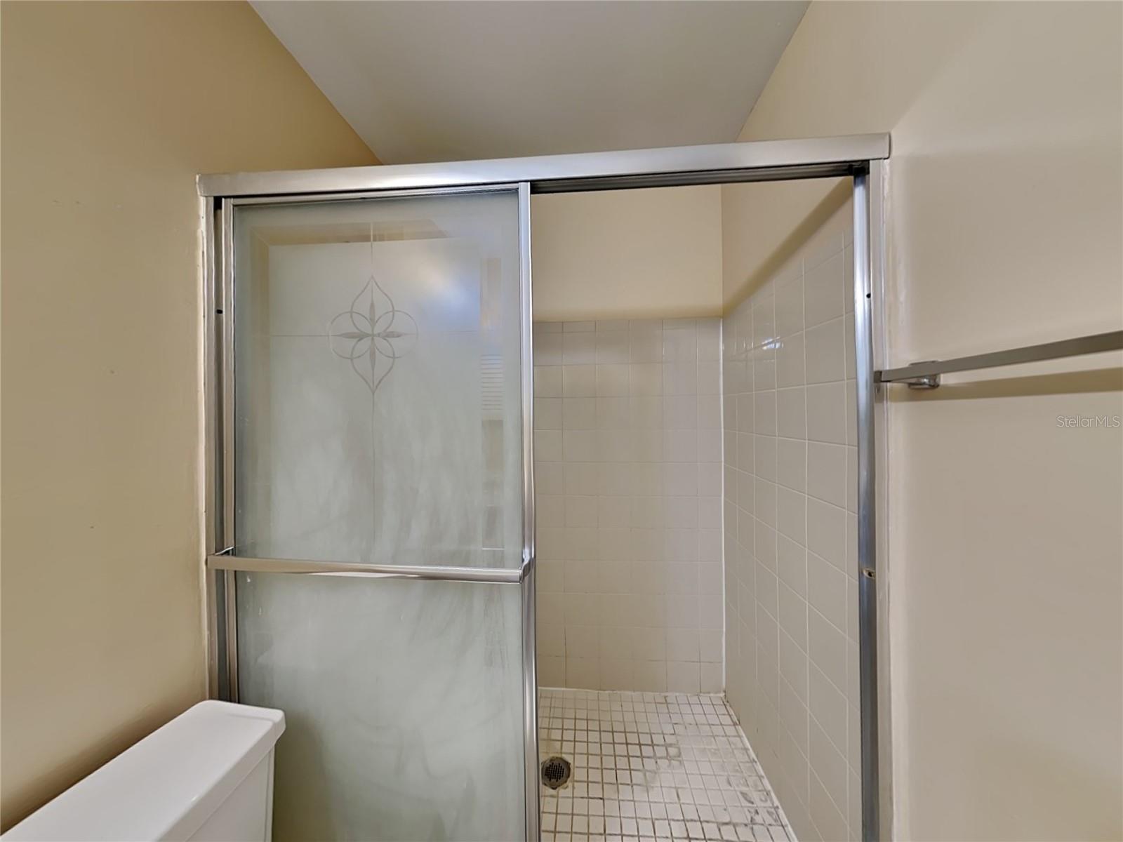 Image 10 of 15 For 2758 Oak Park Way 201