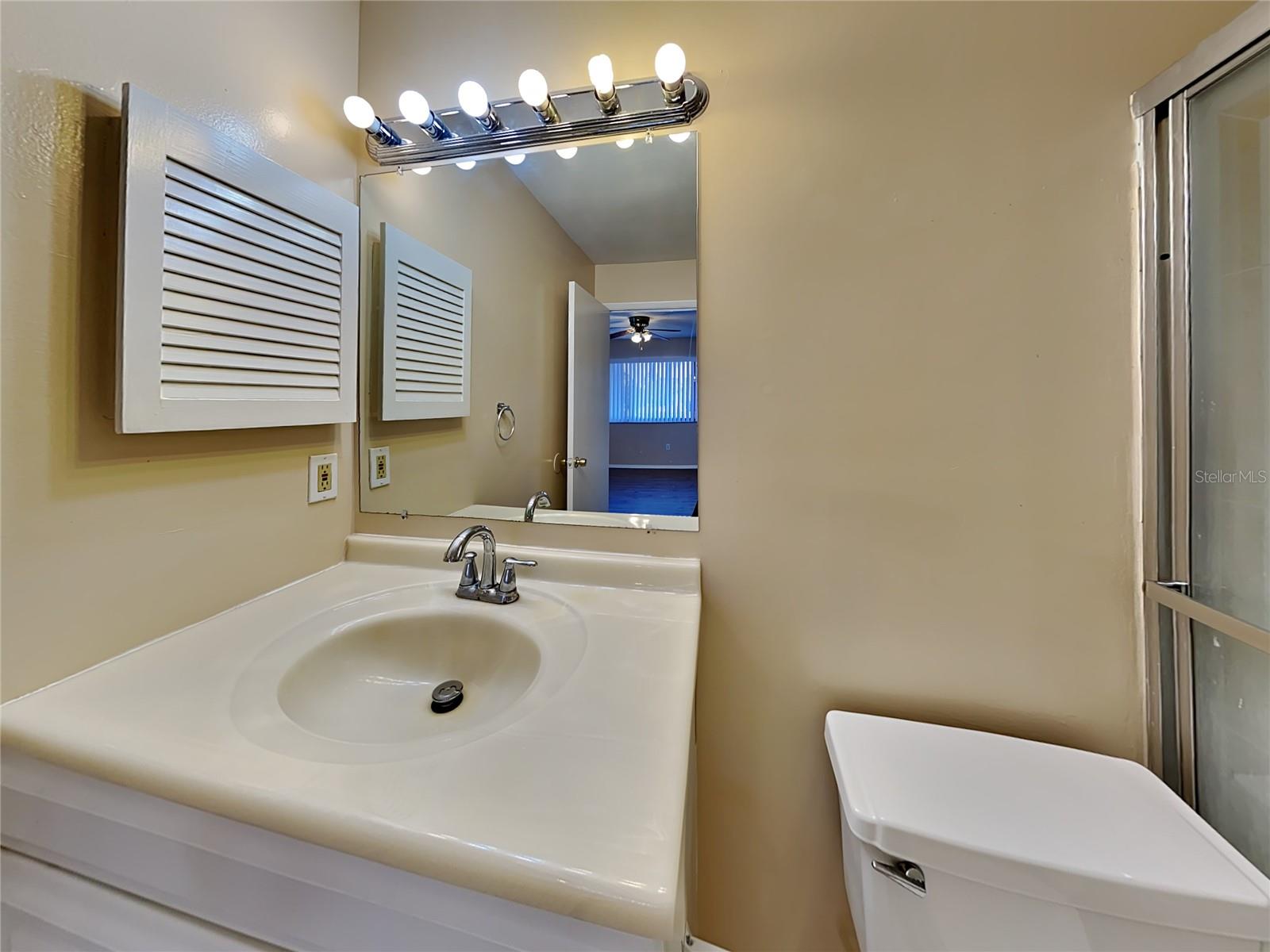 Image 9 of 15 For 2758 Oak Park Way 201