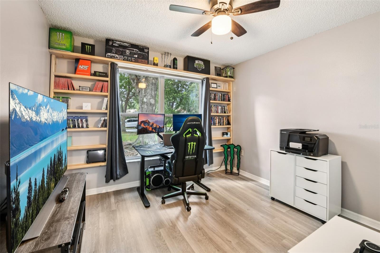 Image 11 of 24 For 14565 Lycastle Circle