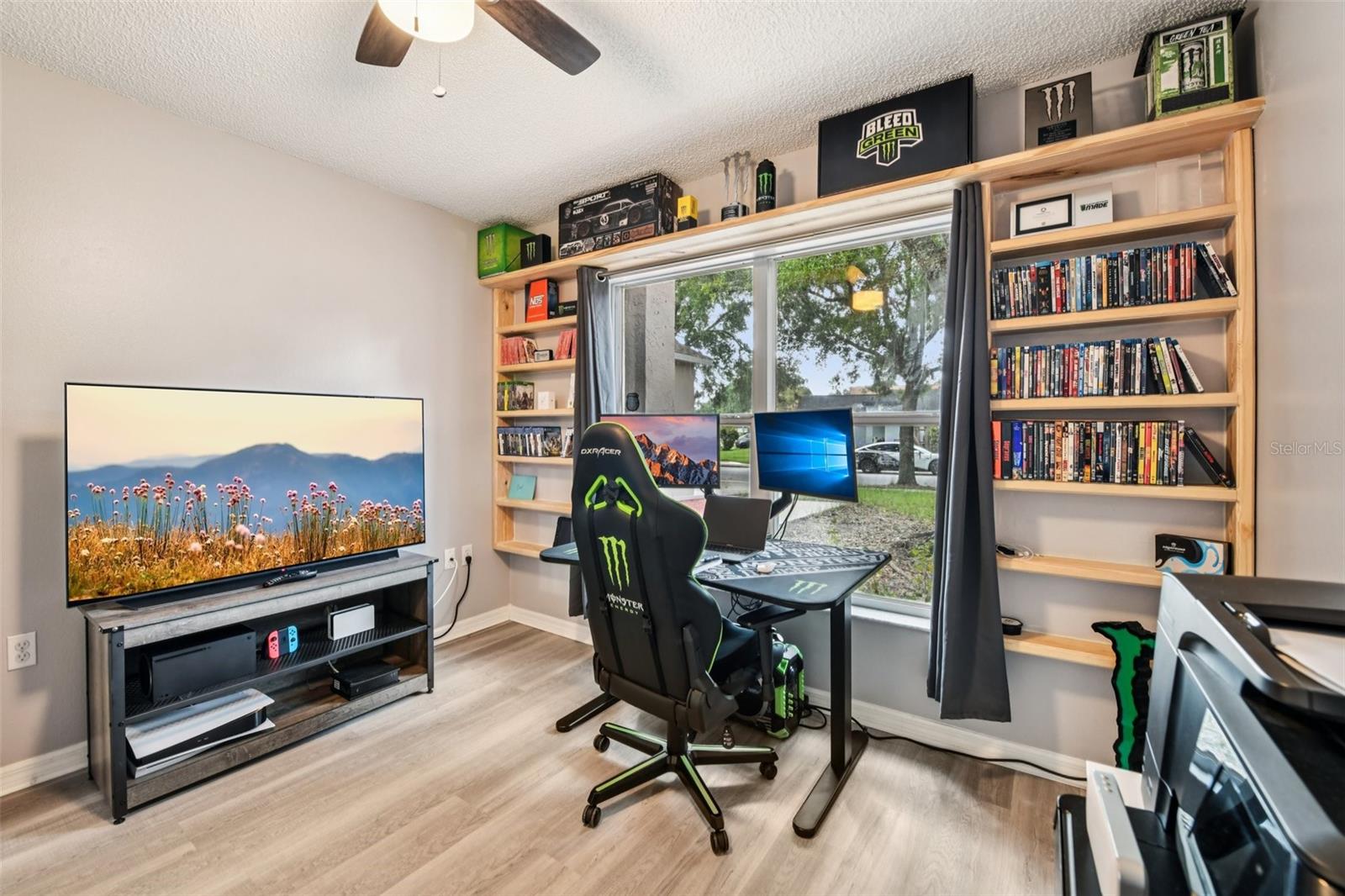 Image 12 of 24 For 14565 Lycastle Circle