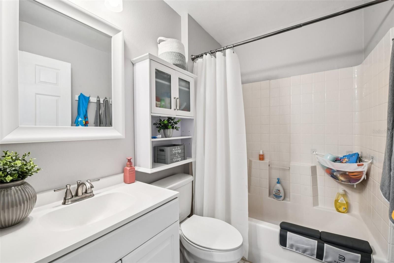 Image 18 of 24 For 14565 Lycastle Circle