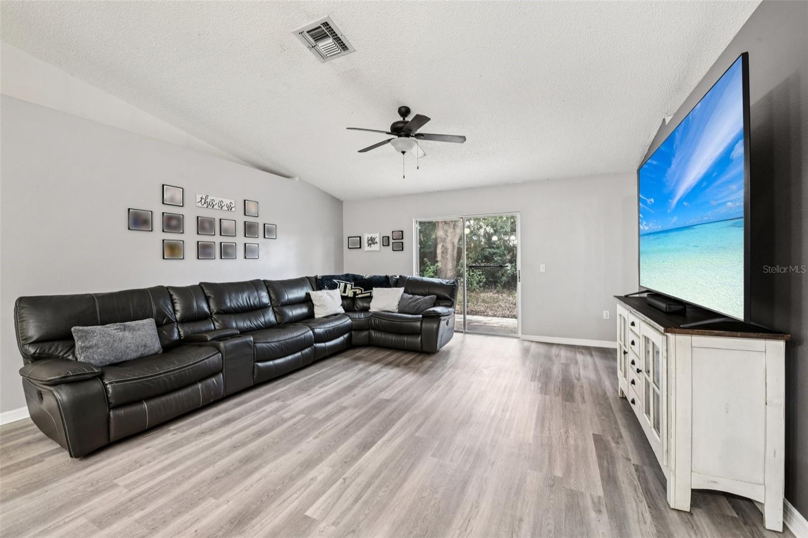 Image 5 of 24 For 14565 Lycastle Circle