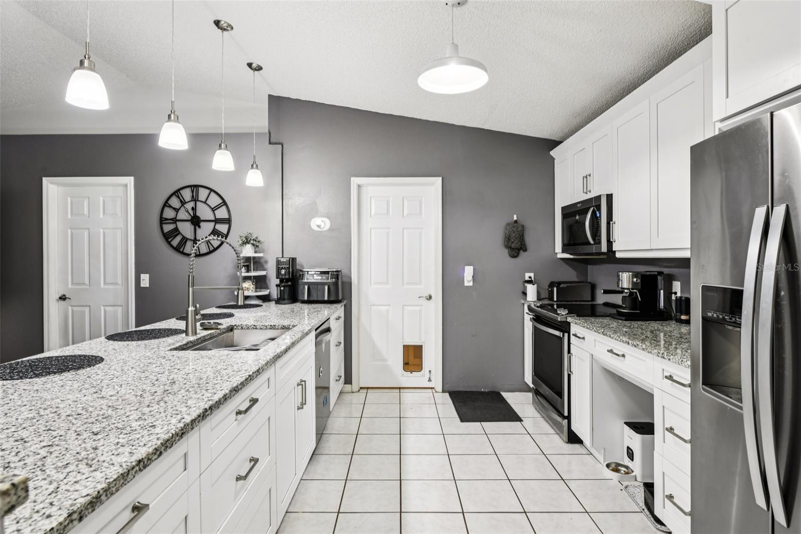 Image 8 of 24 For 14565 Lycastle Circle