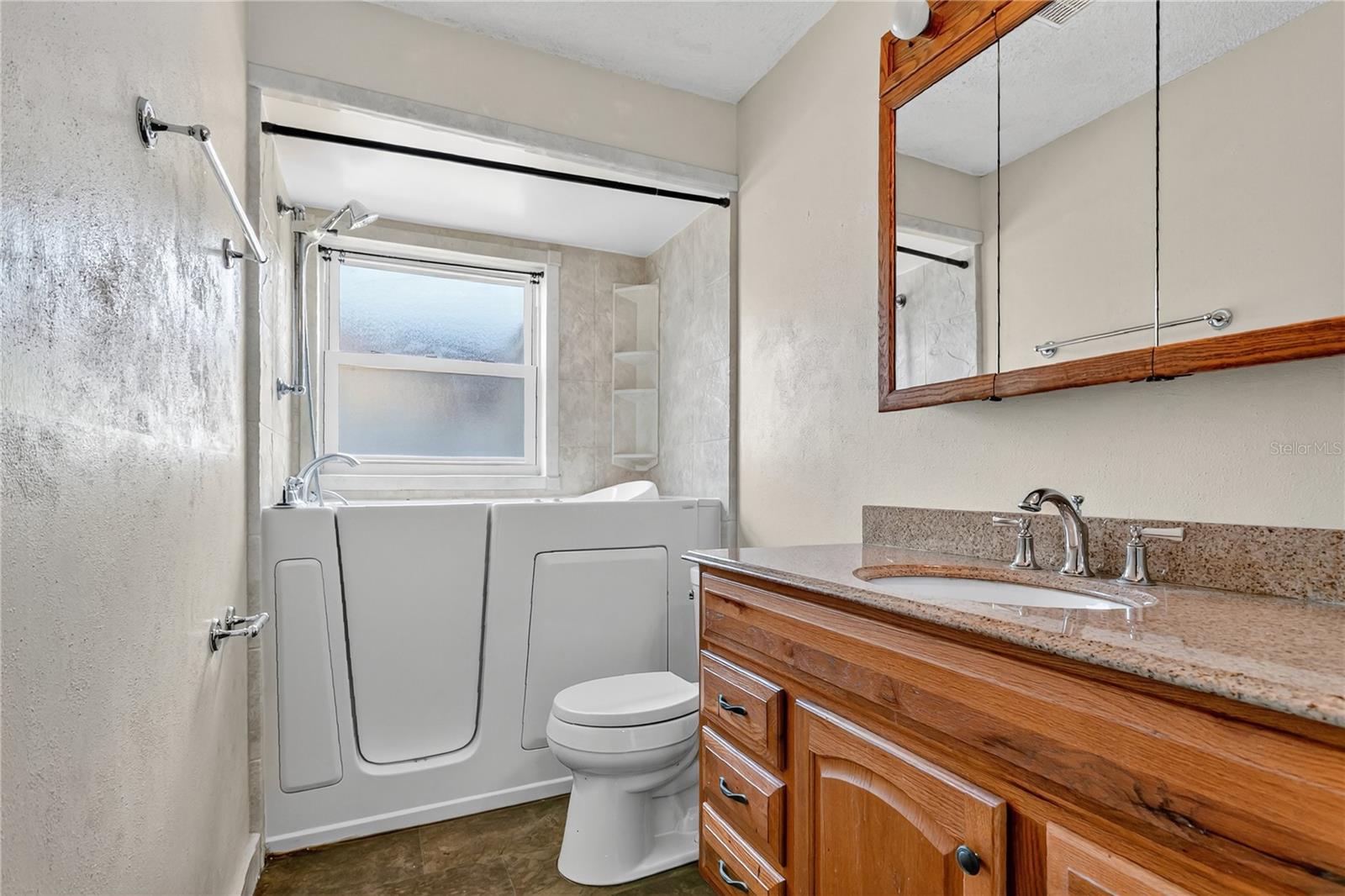 Image 15 of 26 For 150 Peppertree Drive