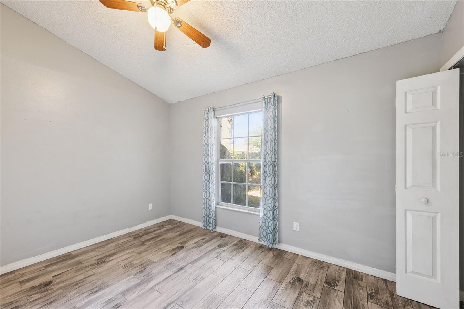 Image 10 of 17 For 5147 Rebecca Court