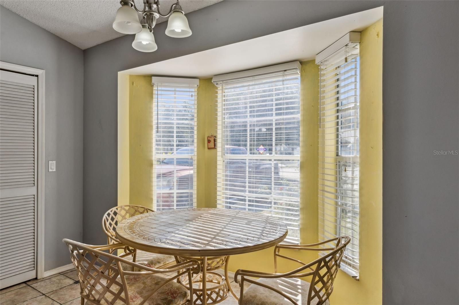 Image 4 of 17 For 5147 Rebecca Court