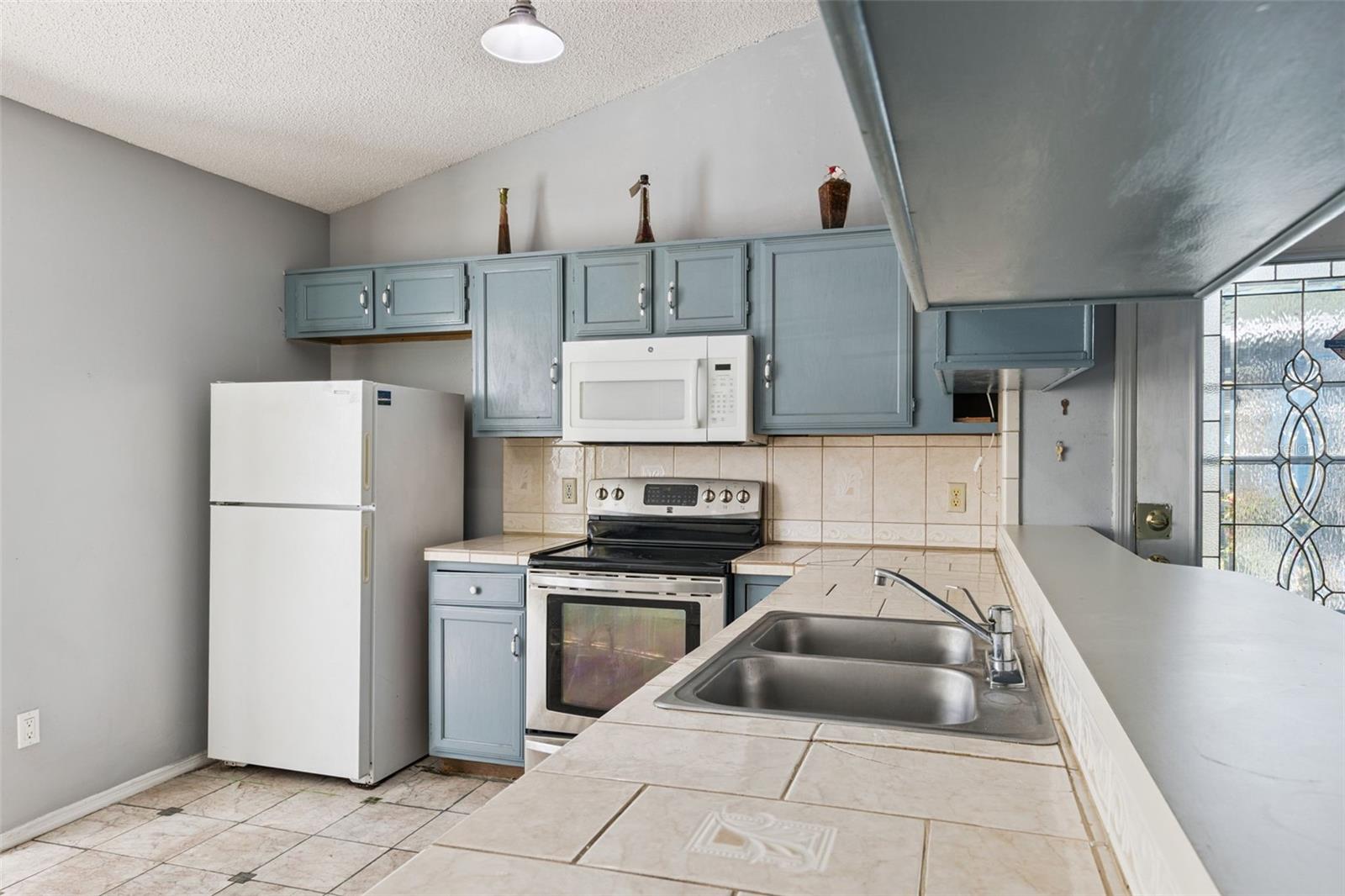 Image 7 of 17 For 5147 Rebecca Court