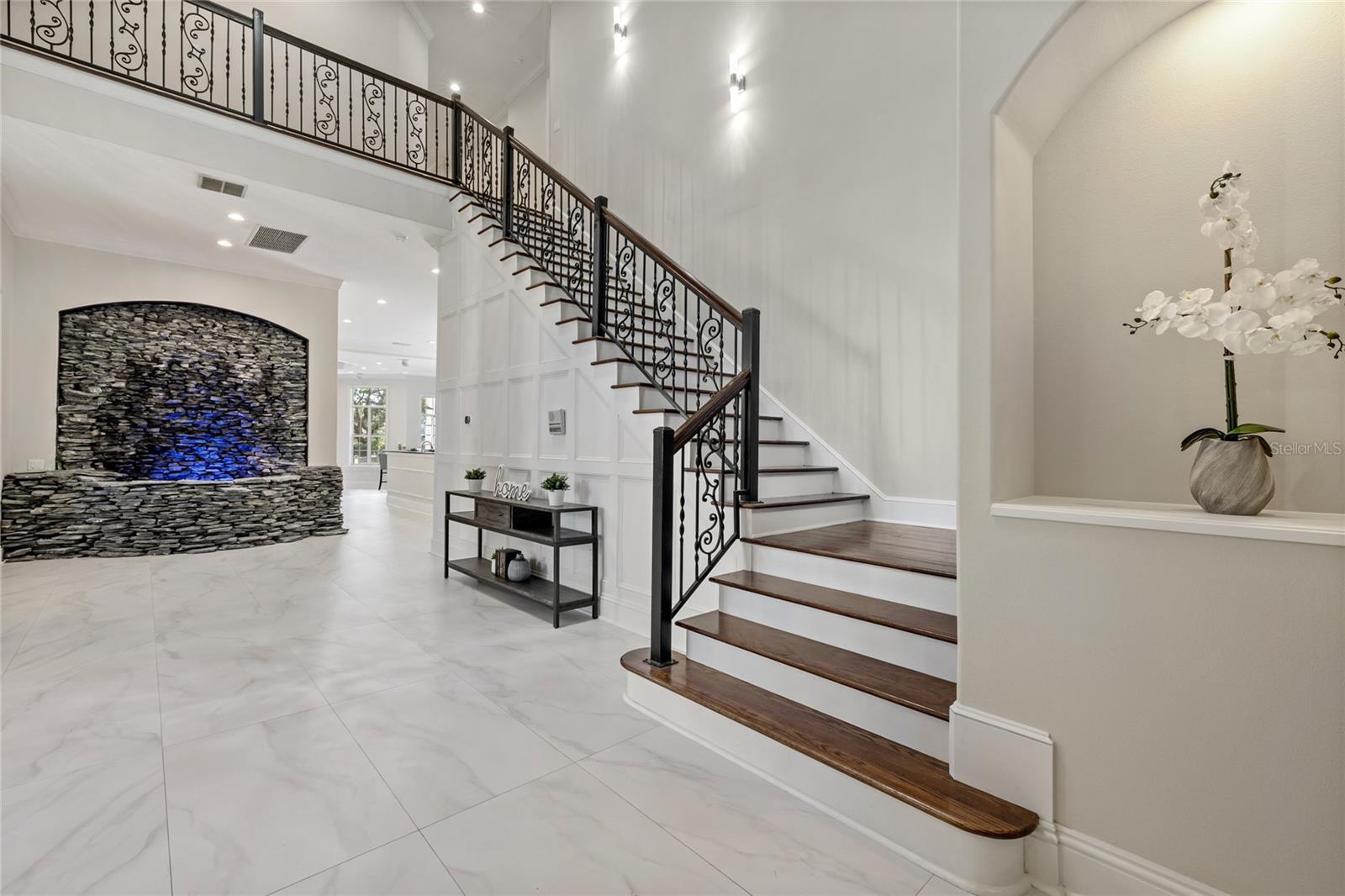 Image 9 of 90 For 6288 Blakeford Drive