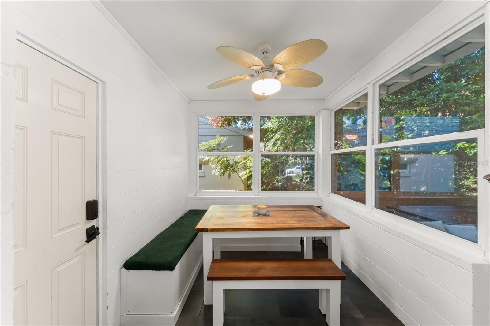 Image 13 of 28 For 2005 Virginia Drive