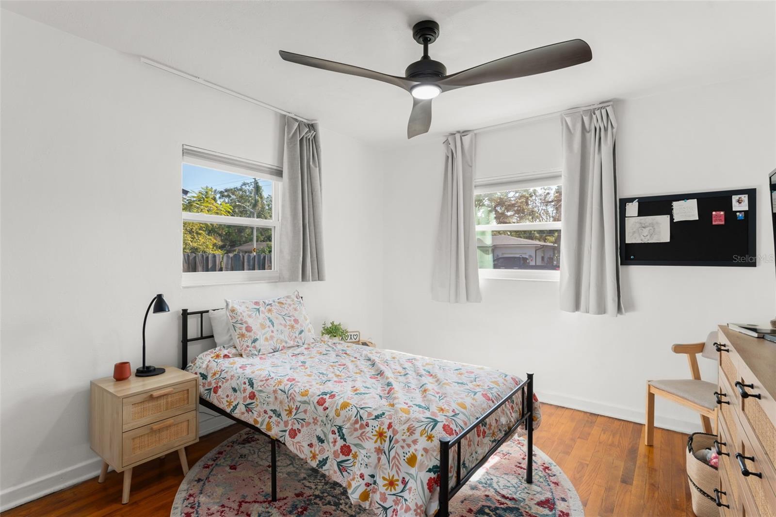 Image 21 of 28 For 2005 Virginia Drive