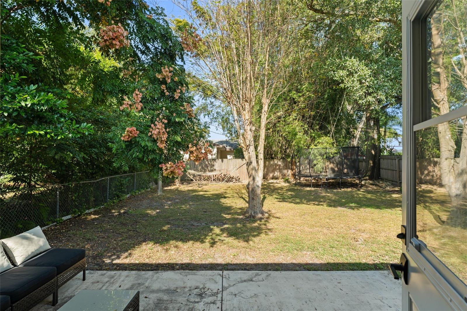 Image 23 of 28 For 2005 Virginia Drive