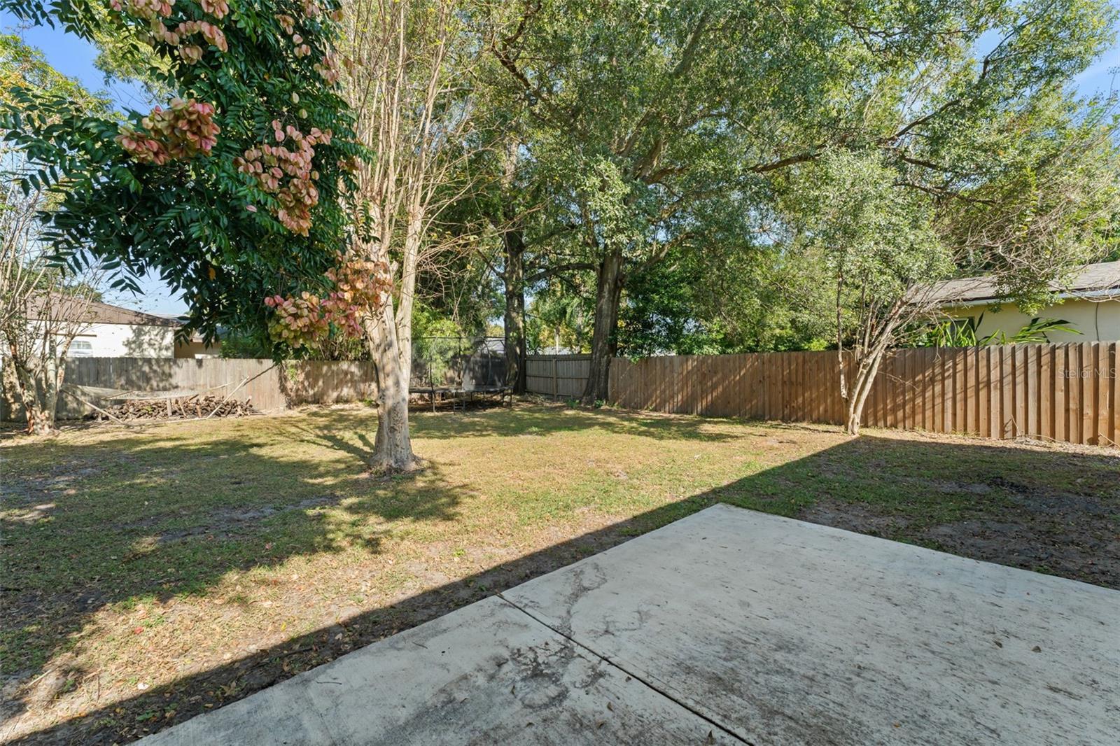 Image 24 of 28 For 2005 Virginia Drive