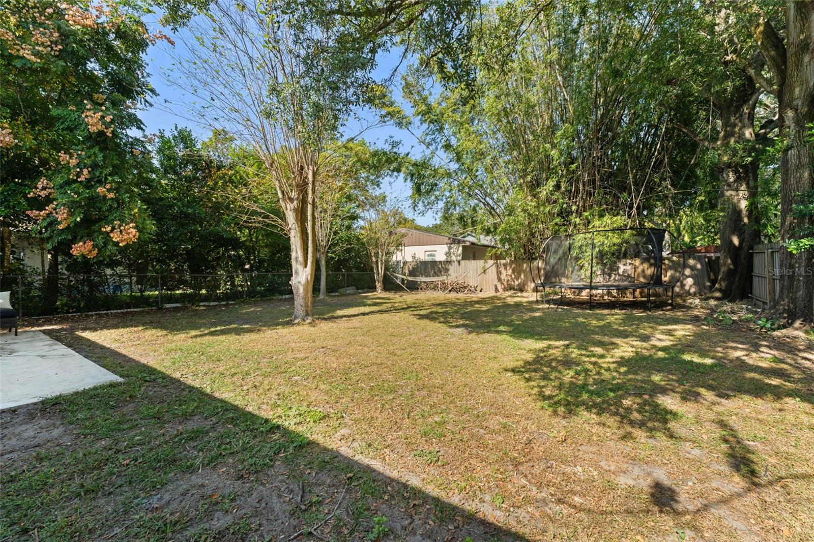 Image 25 of 28 For 2005 Virginia Drive