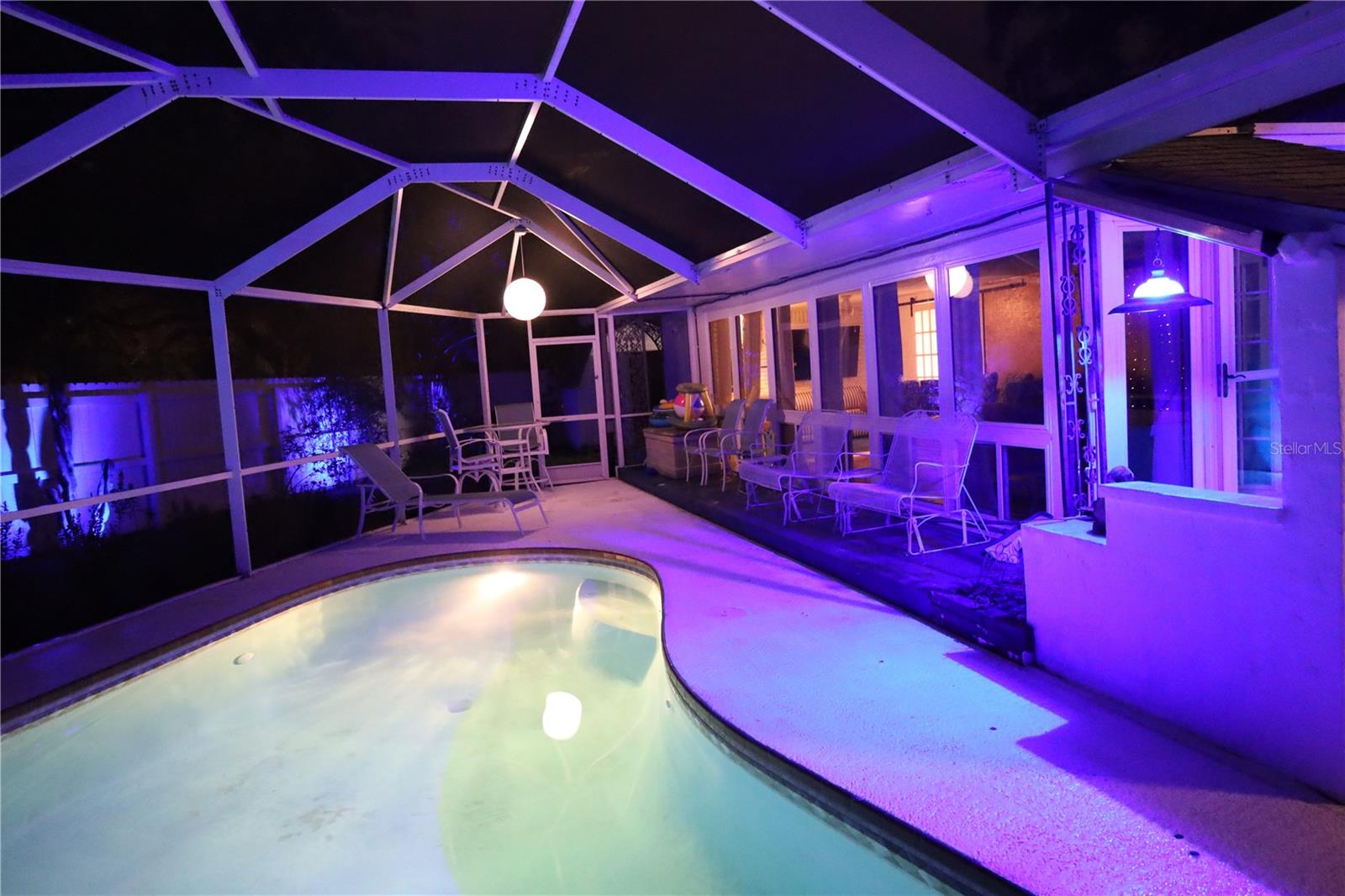 Image 53 of 61 For 7716 Dartmouth Avenue N