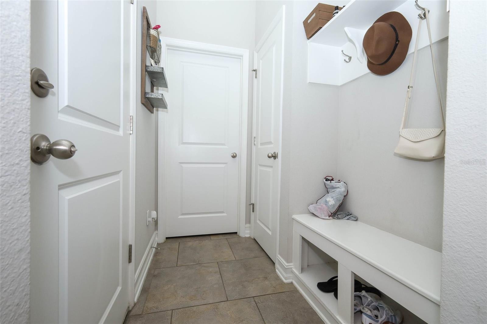 Image 28 of 39 For 16748 Abbey Hill Court