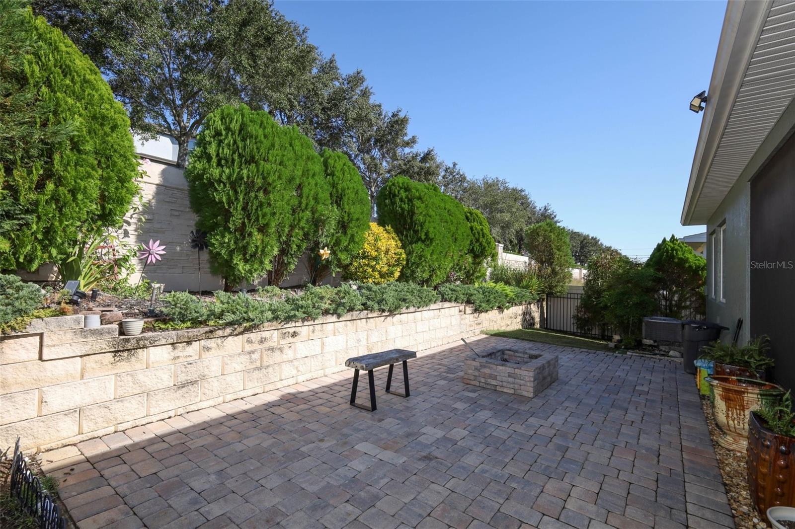 Image 33 of 39 For 16748 Abbey Hill Court