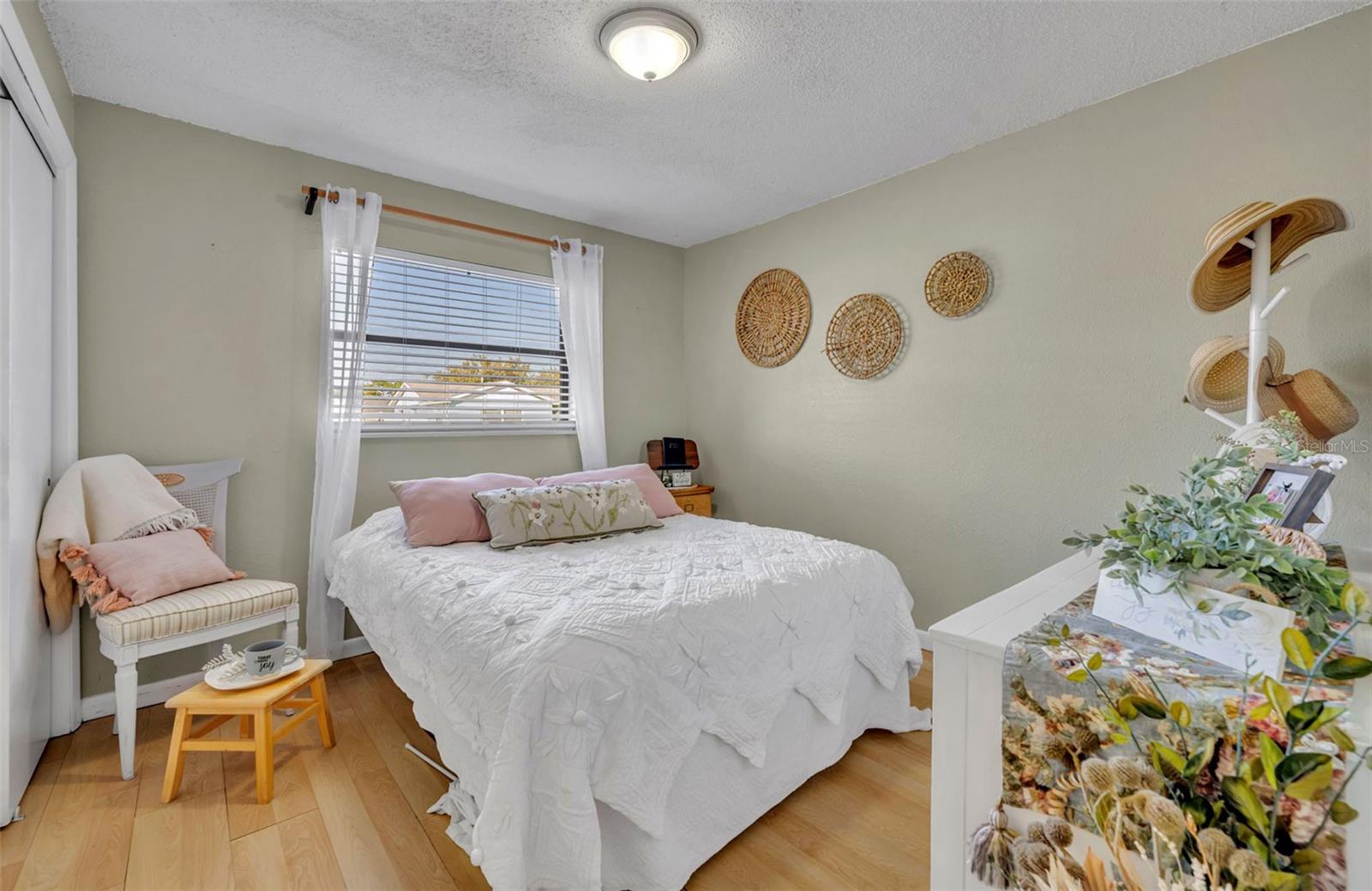 Image 18 of 28 For 965 Grant Road