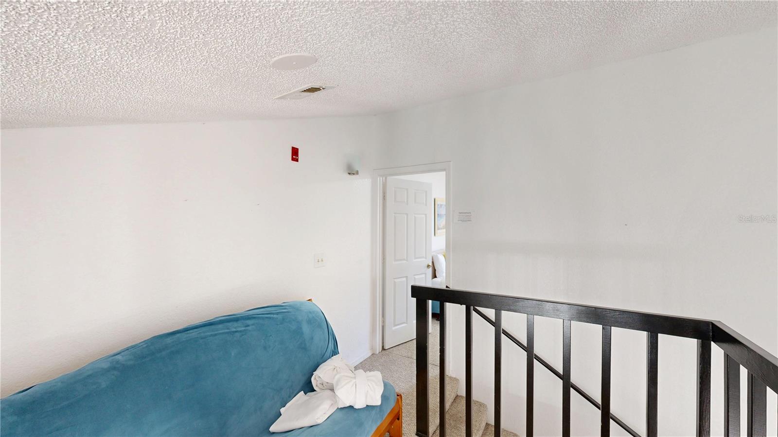 Image 10 of 39 For 8708 Papaya Drive