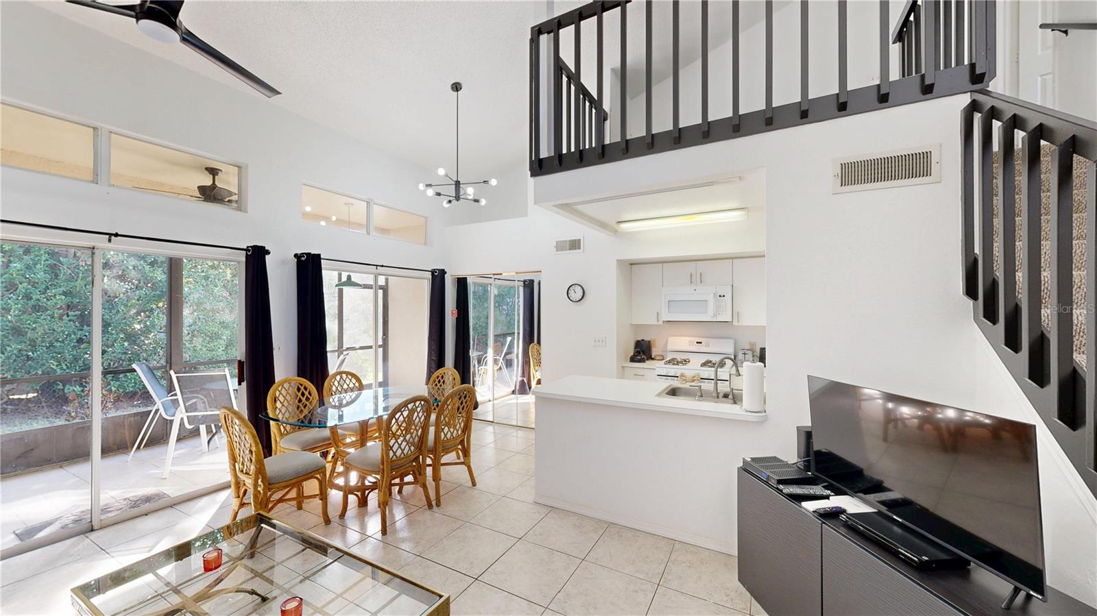 Image 18 of 39 For 8708 Papaya Drive