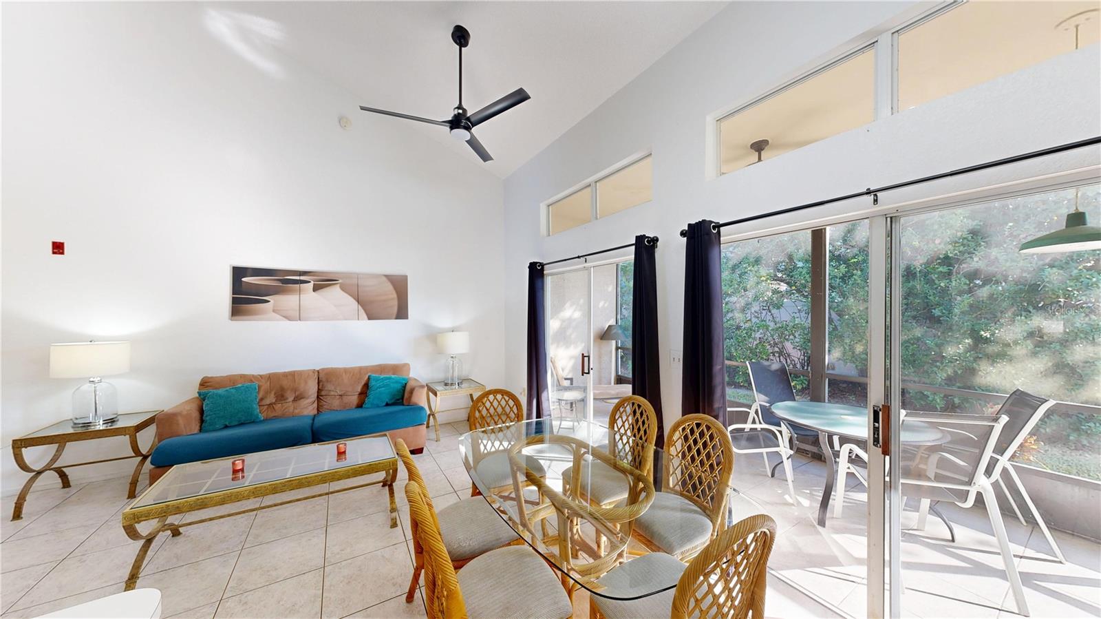 Image 19 of 39 For 8708 Papaya Drive