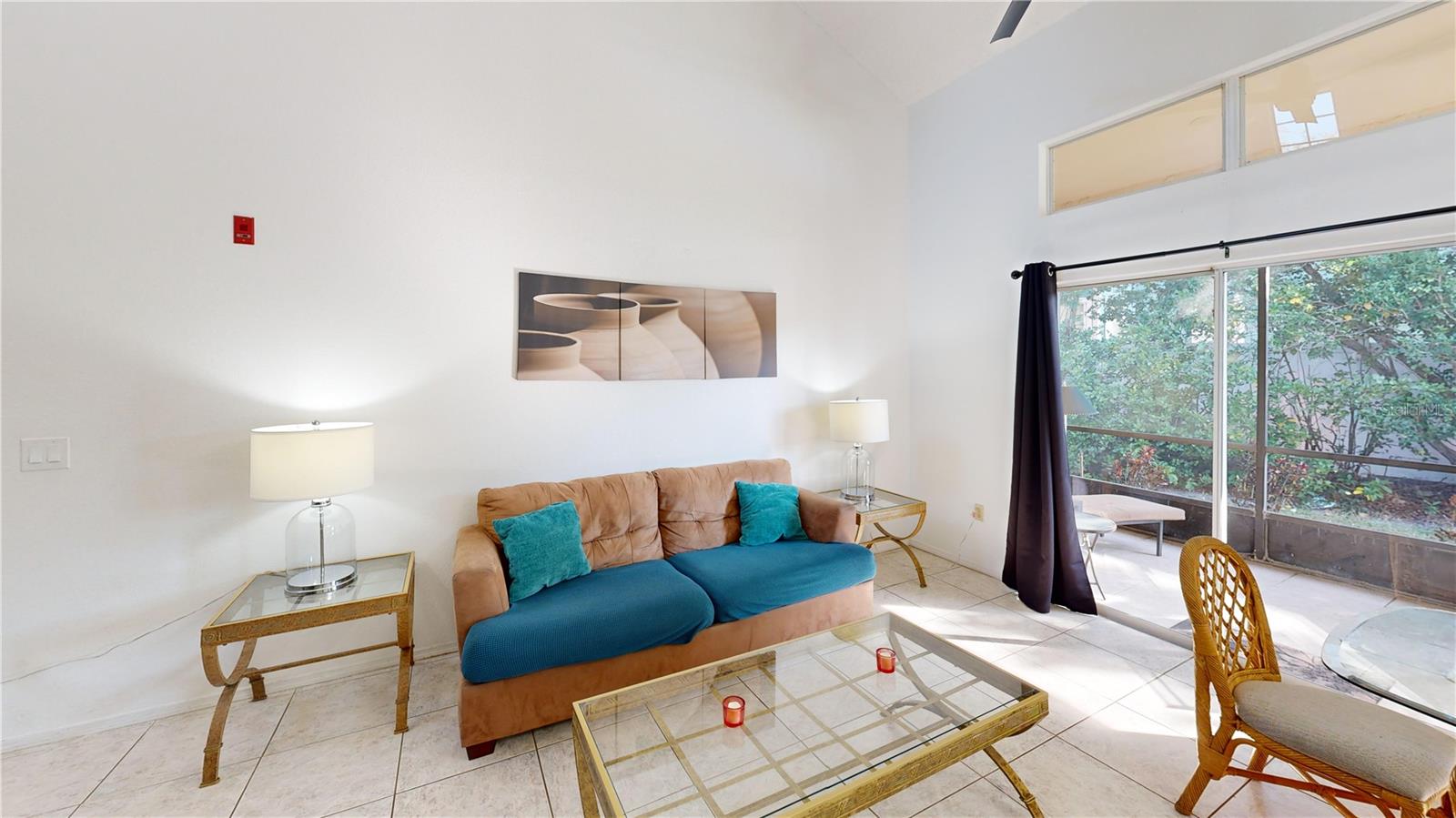 Image 20 of 39 For 8708 Papaya Drive