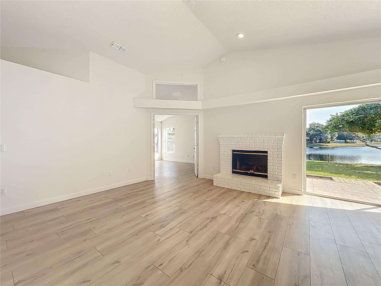 Image 14 of 58 For 8691 Fort Jefferson Boulevard