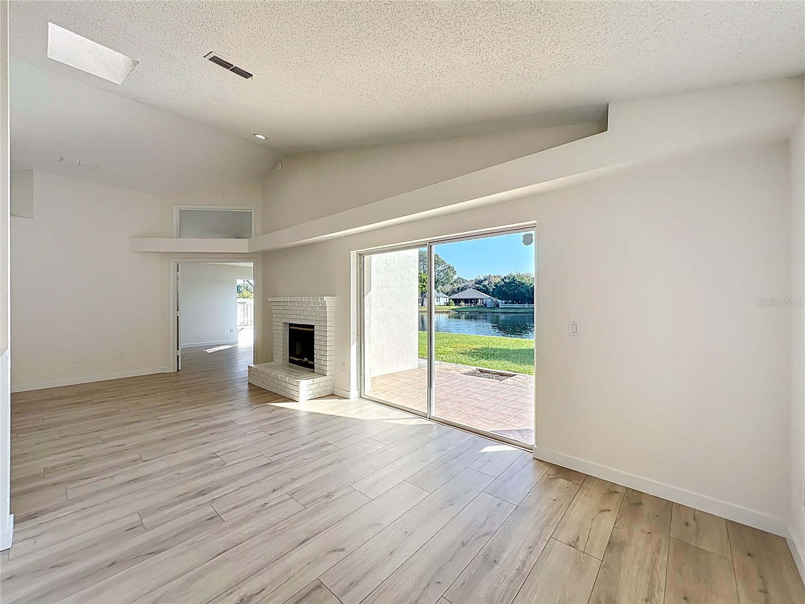 Image 20 of 58 For 8691 Fort Jefferson Boulevard