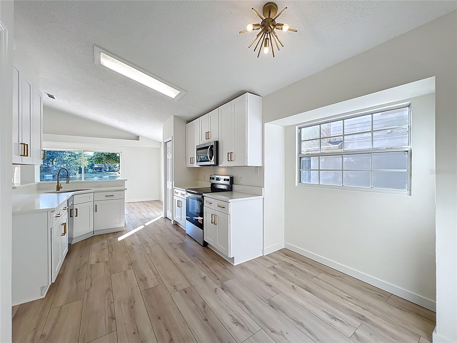 Image 27 of 58 For 8691 Fort Jefferson Boulevard