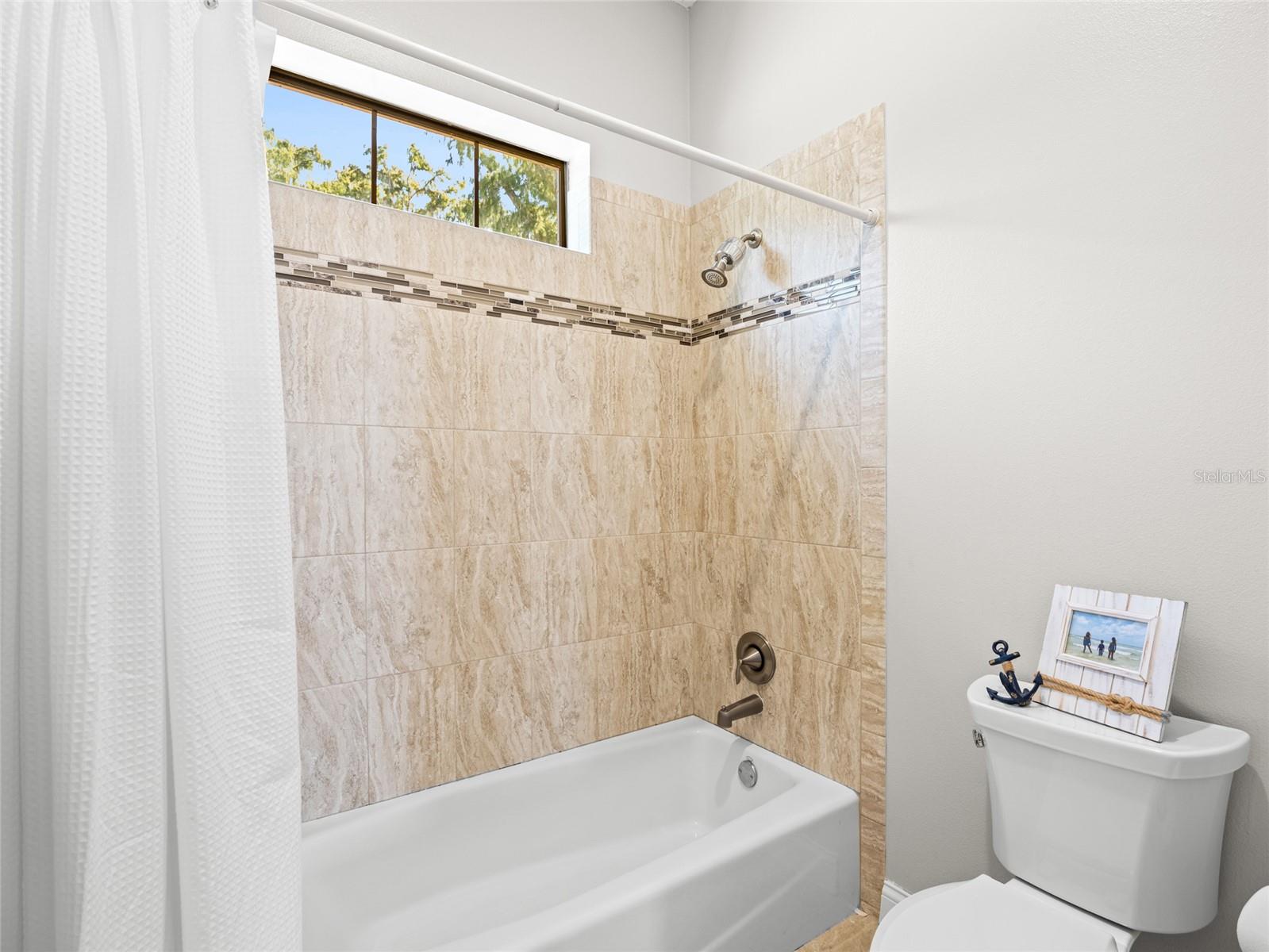 Image 34 of 55 For 1520 Canopy Oaks Court