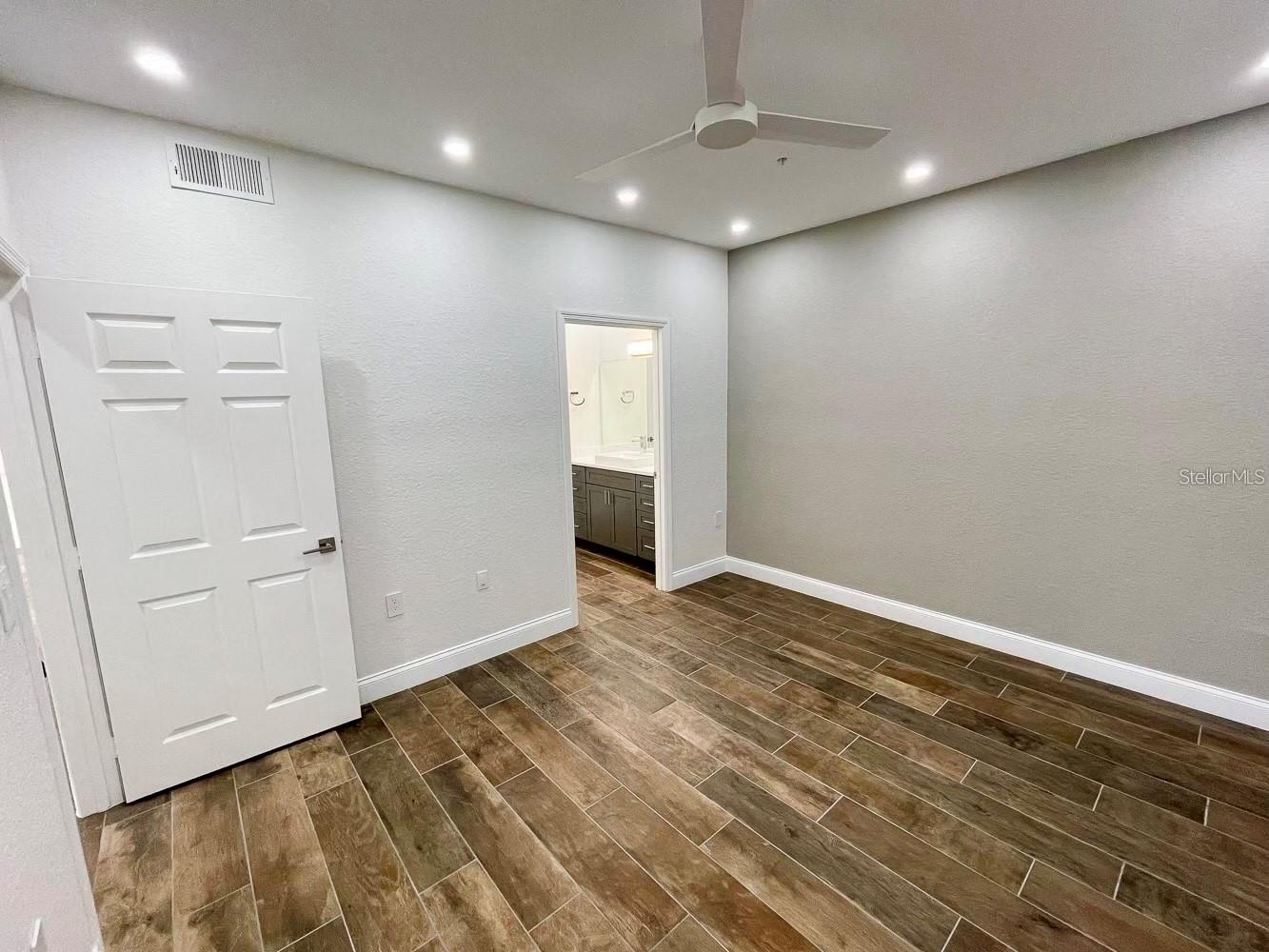 Image 20 of 39 For 5017 City Street 1923