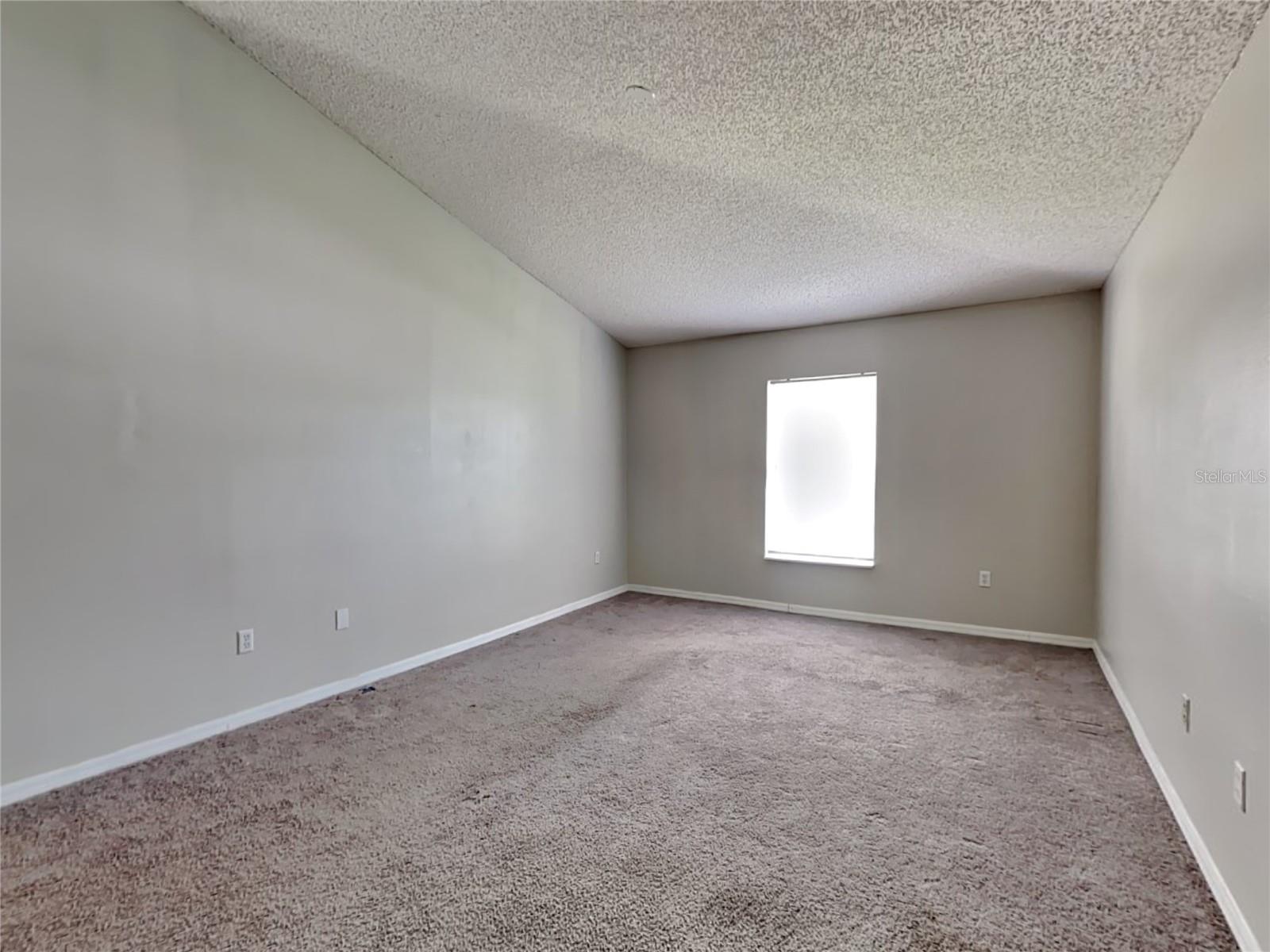 Image 11 of 18 For 3221 Utah Drive