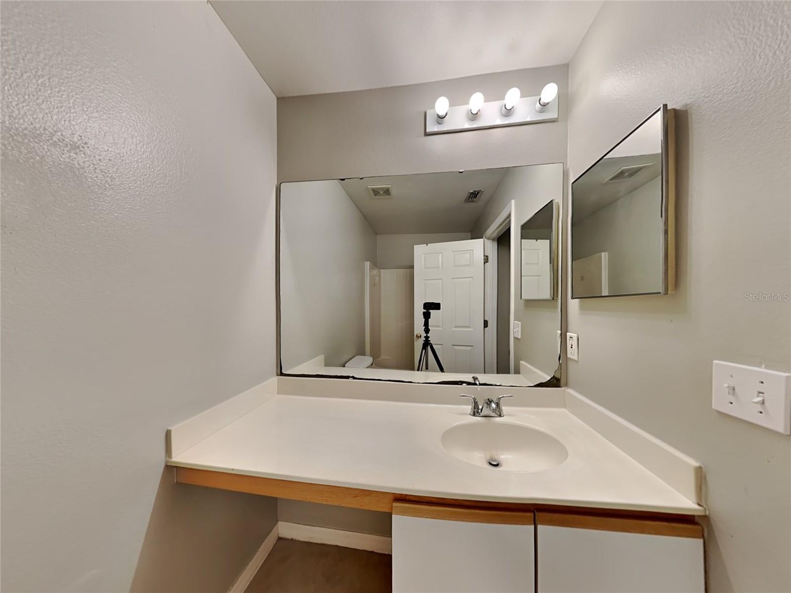 Image 17 of 18 For 3221 Utah Drive