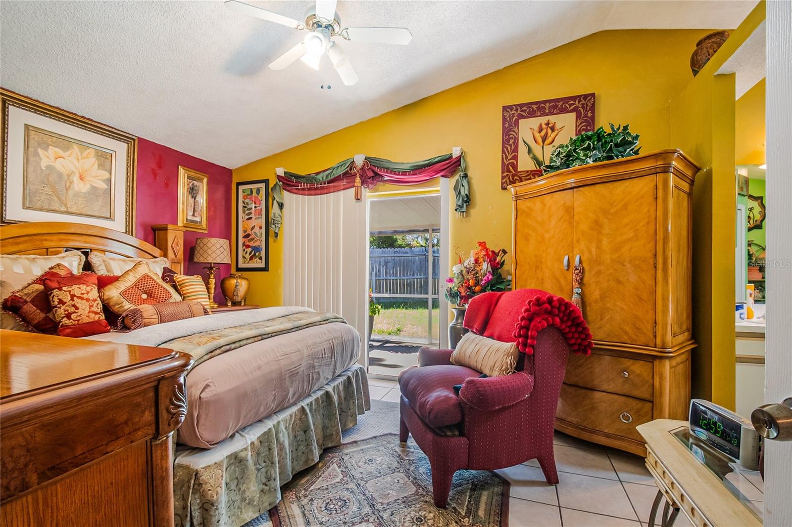 Image 15 of 27 For 7202 Edgewater Shores Court