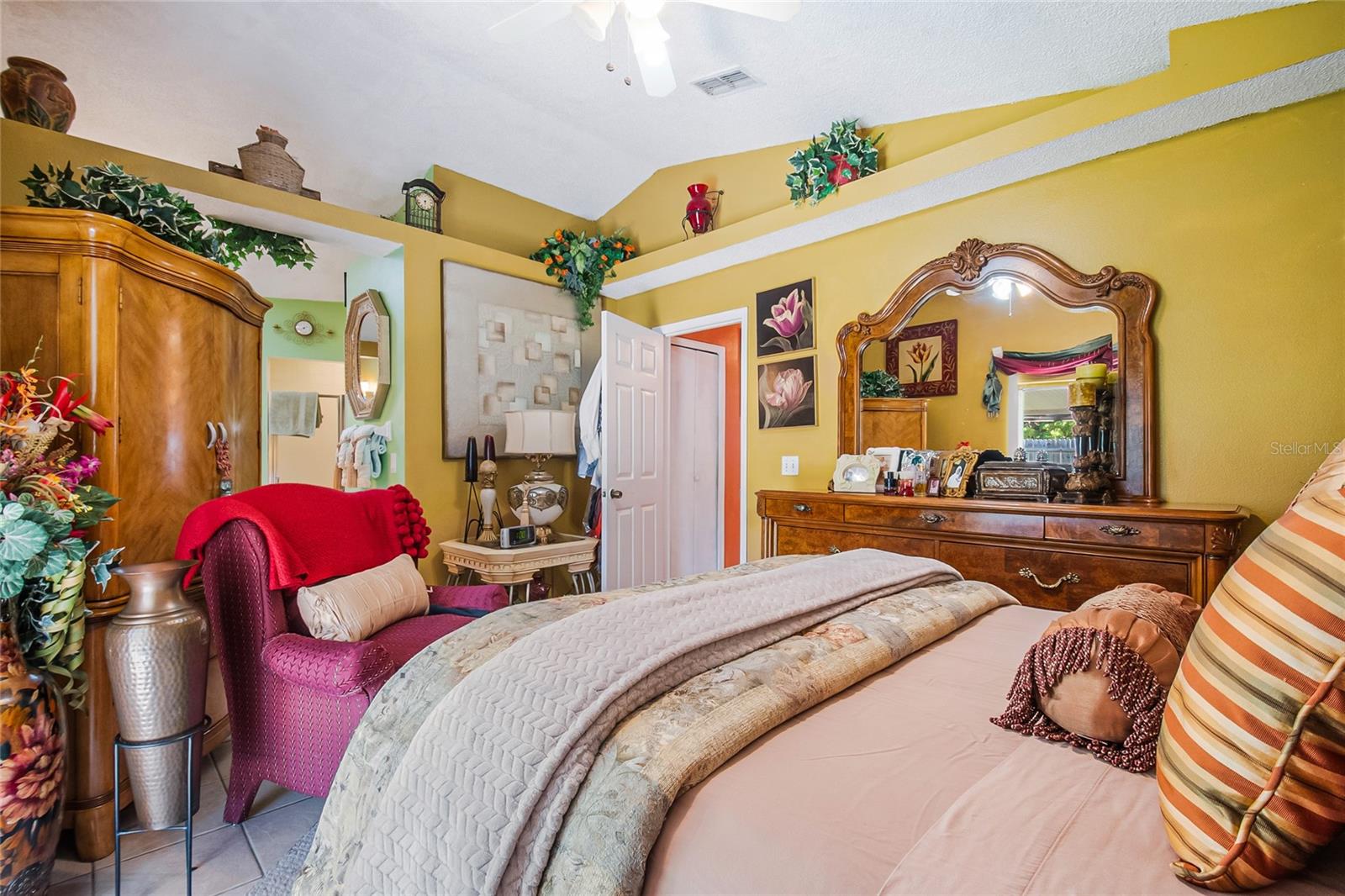 Image 16 of 27 For 7202 Edgewater Shores Court