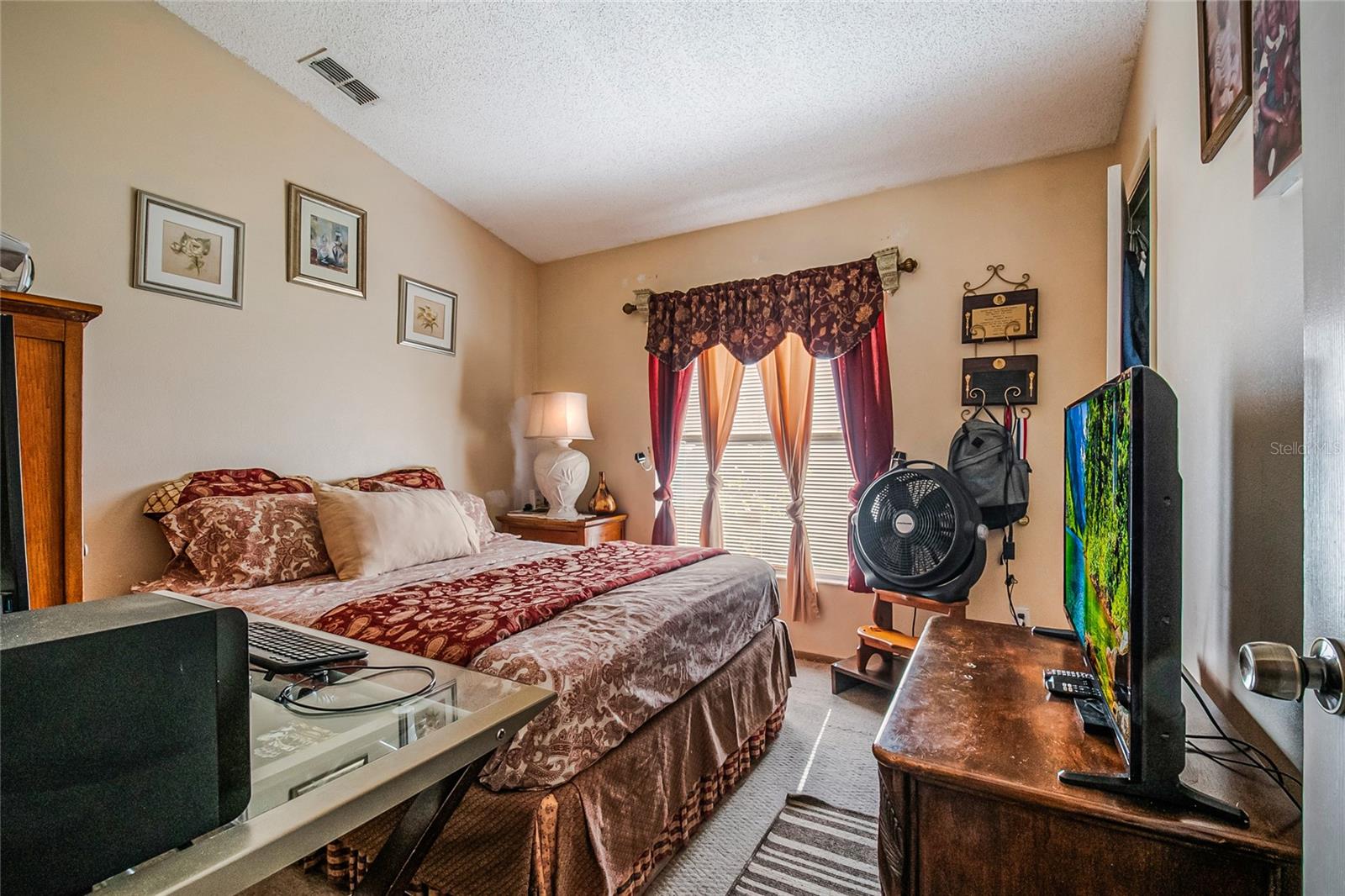 Image 22 of 27 For 7202 Edgewater Shores Court