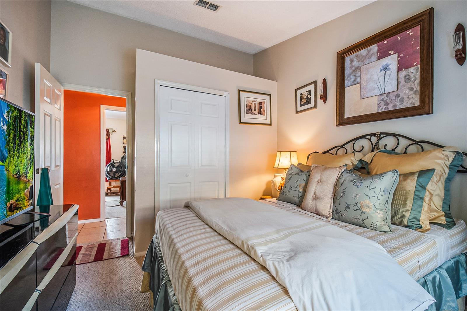 Image 23 of 27 For 7202 Edgewater Shores Court